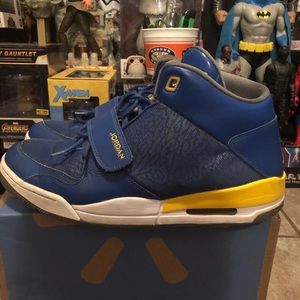 Nike Air Jordan Flight Club 90s 2013 GSW Size: 12